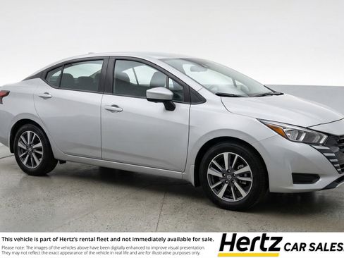 Used 2025 Nissan Versa SV FWD image 1