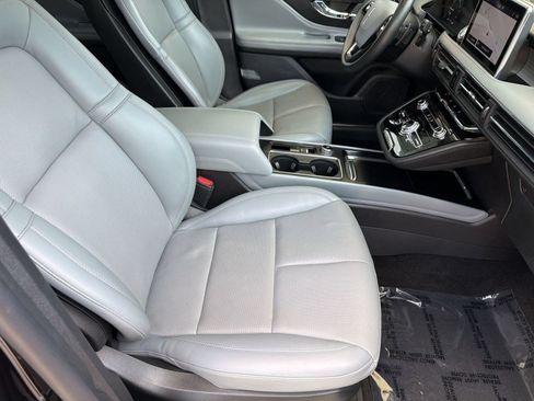 Used 2022 Lincoln Corsair AWD w/ Premium Package image 23