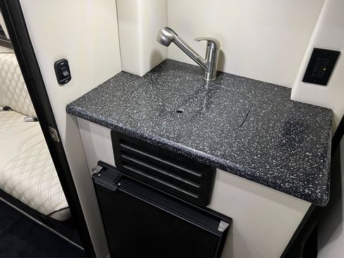 Used 2021 Mercedes-Benz Sprinter 3500 image 20