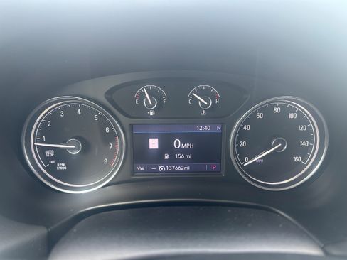 Used 2020 Buick Enclave Premium w/ Sun and Sites Package image 22