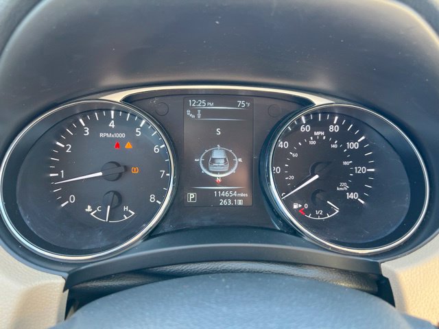 Used 2016 Nissan Rogue SL w/ SL Premium Package FWD image 34