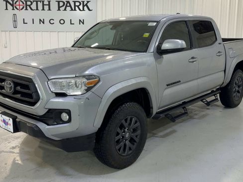 Used 2021 Toyota Tacoma SR5 image 5