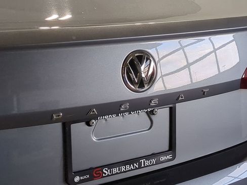 Used 2020 Volkswagen Passat 2.0T SE image 15