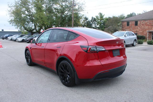 Used 2021 Tesla Model Y Long Range AWD/4WD image 33