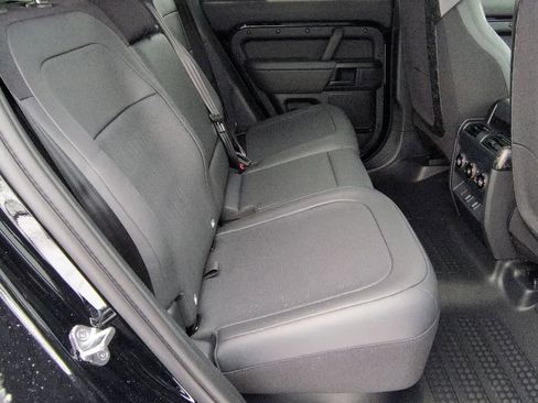 New 2026 Land Rover Defender 110 OCTA image 21