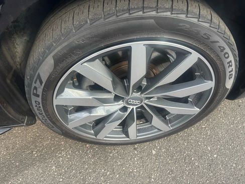 Used 2021 Audi A4 2.0T Premium w/ Convenience Package image 17