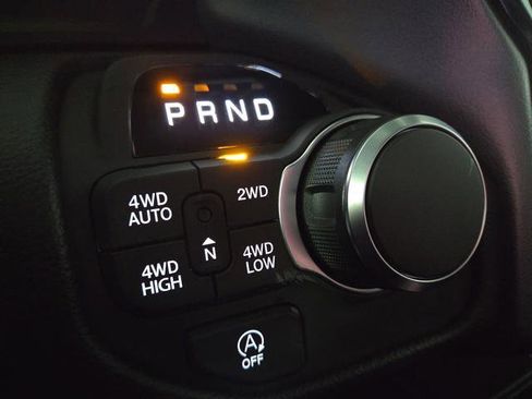 New 2026 RAM 1500 4x4 Crew Cab image 21