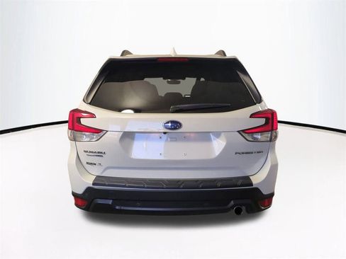 Used 2019 Subaru Forester Limited w/ Popular Package #3 image 6