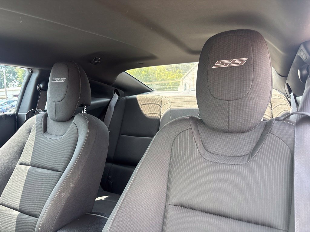 Used 2013 Chevrolet Camaro SS RWD image 22