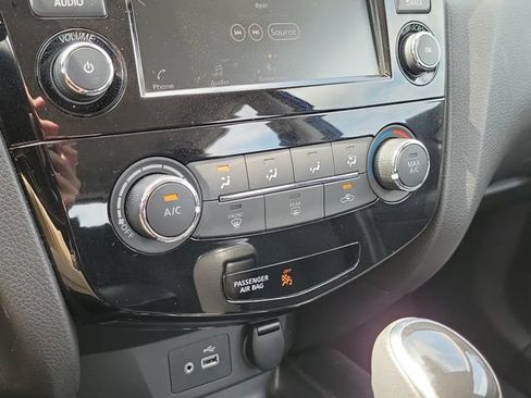 Certified 2021 Nissan Rogue Sport S FWD image 29