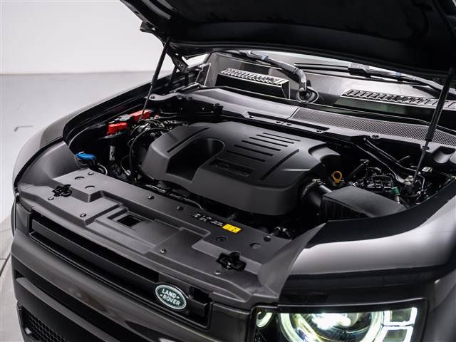 Used 2023 Land Rover Defender 110 X AWD/4WD image 10