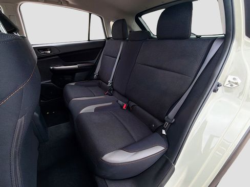 Used 2017 Subaru Crosstrek 2.0i Premium w/ Moonroof Package AWD/4WD image 26