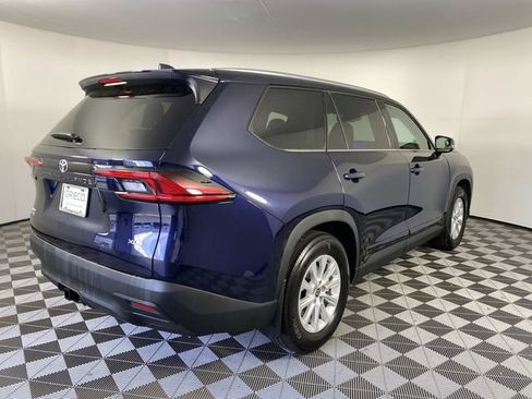 Used 2026 Toyota Grand Highlander AWD image 9