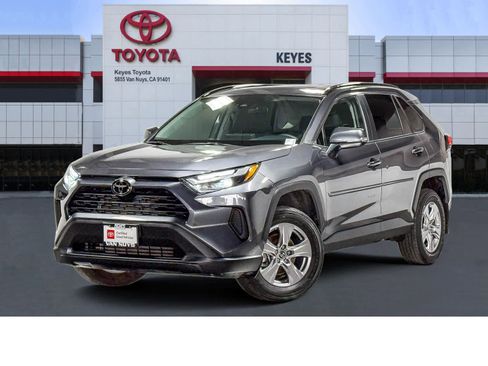 Certified 2025 Toyota RAV4 XLE w/ Convenience Package FWD image 1