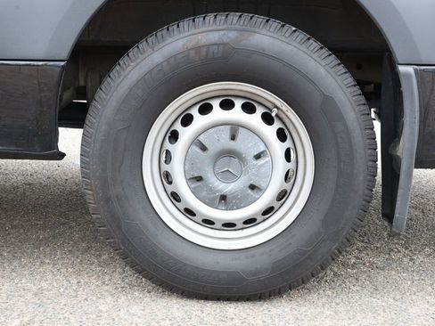 Used 2024 Mercedes-Benz Sprinter 2500 w/ Acoustic Package image 9