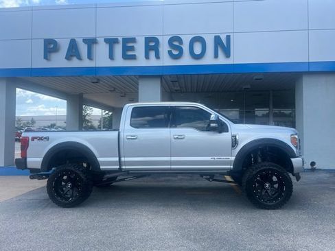 Used 2019 Ford F250 Platinum w/ Platinum Ultimate Package AWD/4WD image 1