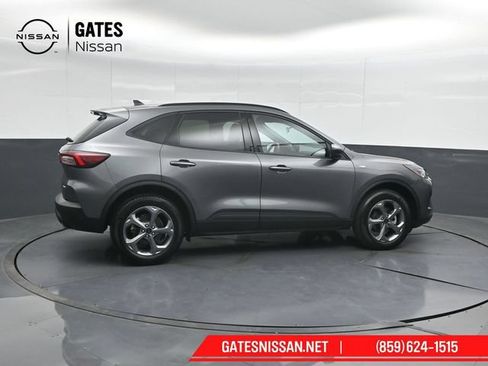 Used 2025 Ford Escape ST-Line AWD/4WD image 3