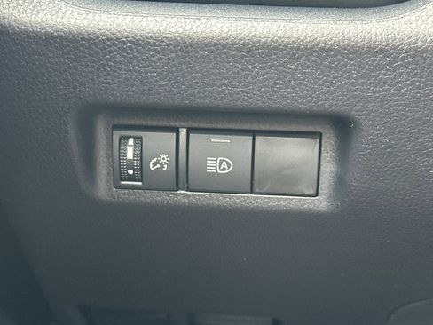 New 2025 Toyota RAV4 XLE image 30