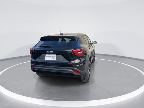 Used 2024 Chevrolet Trax RS image 8