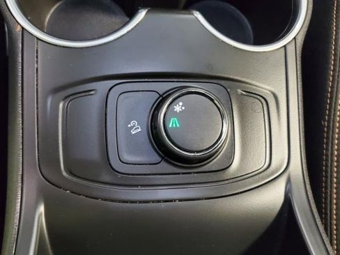 Used 2019 GMC Terrain SLE w/ Black Edition image 24