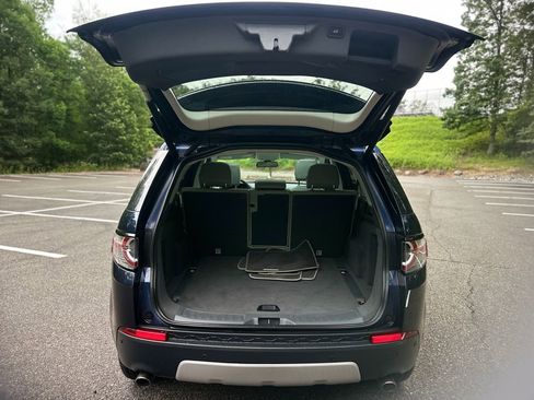 Used 2016 Land Rover Discovery Sport HSE Luxury image 24
