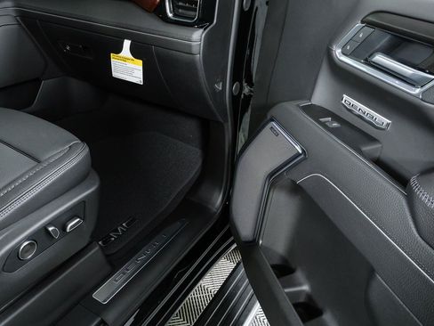 New 2026 GMC Sierra 1500 Denali AWD/4WD image 26