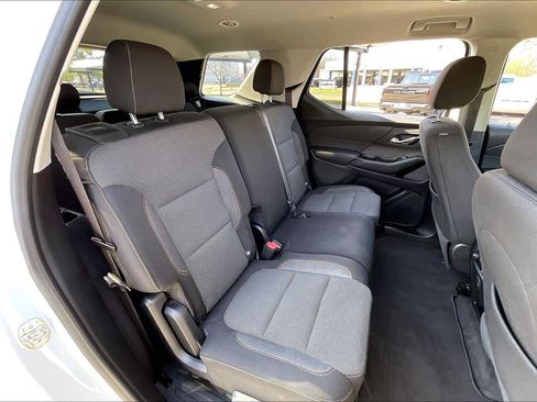 Used 2020 Chevrolet Traverse LS image 19
