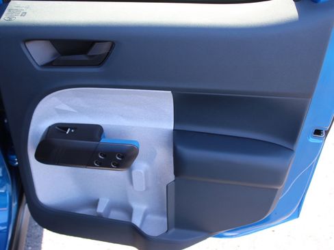 New 2025 Ford Maverick XLT image 13