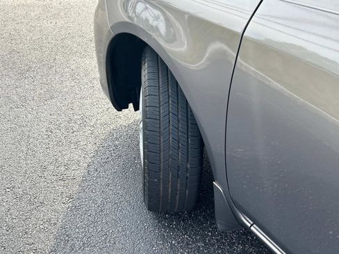 Used 2017 Nissan Versa SV image 10