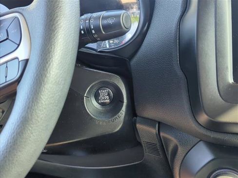 Used 2020 Jeep Renegade Sport FWD image 25