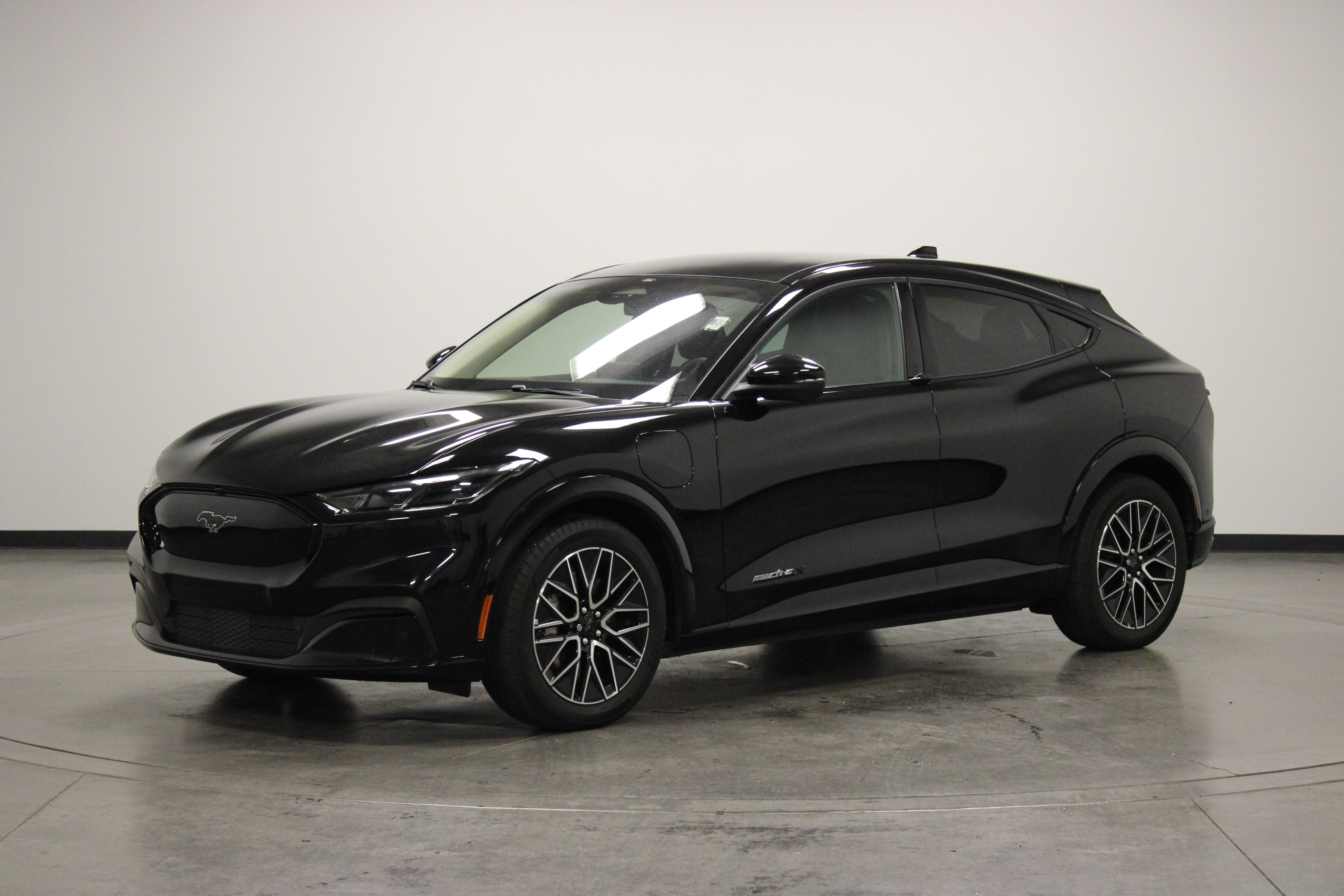 Used 2024 Ford Mustang Mach-E Premium RWD image 4