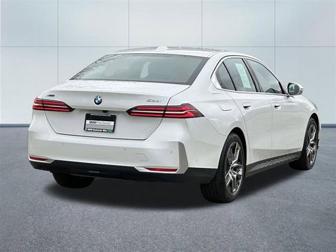 Used 2026 BMW 530i xDrive 530i xDrive w/ Premium Package image 6