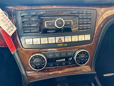 Used 2013 Mercedes-Benz SL 550 SL 550 w/ Premium Pkg image 17