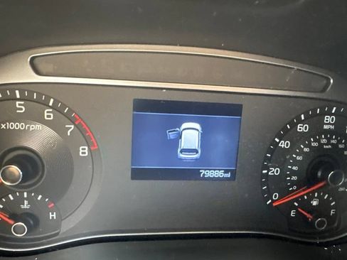 Used 2020 Kia Soul LX FWD image 6