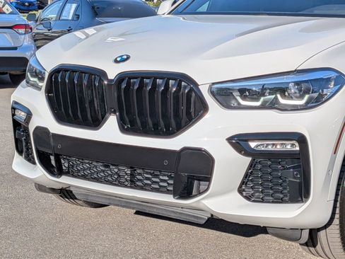 Used 2021 BMW X6 sDrive40i w/ M Sport Package image 9