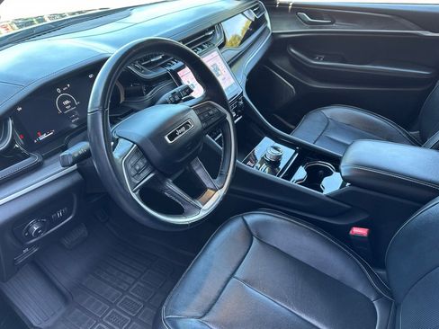 Used 2022 Jeep Grand Cherokee L Limited w/ Luxury Tech Group II AWD/4WD image 12