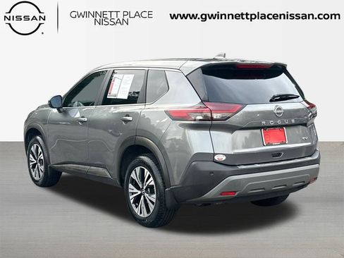 Used 2022 Nissan Rogue SV image 7