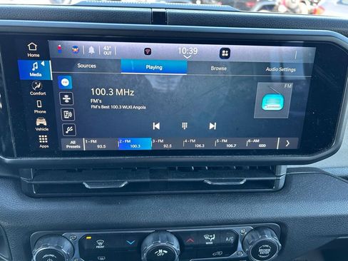 Used 2024 Jeep Wrangler Sport S image 24