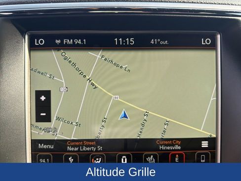 Used 2018 Jeep Grand Cherokee Altitude image 27