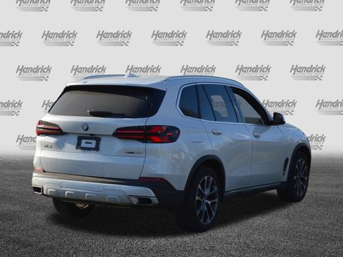 Certified 2025 BMW X5 sDrive40i w/ Premium Package image 11