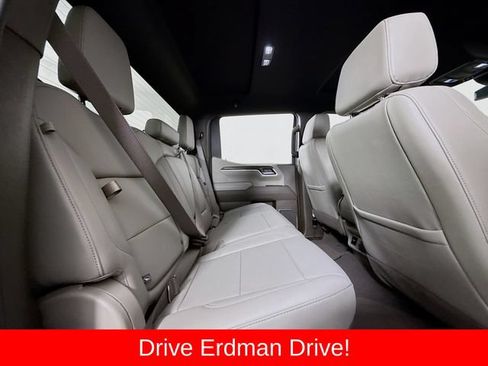 Used 2026 GMC Sierra 1500 SLT AWD/4WD image 27