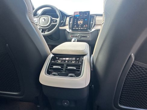 New 2026 Volvo XC90 B5 Plus image 11