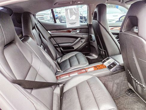 Used 2014 Porsche Panamera 4S image 15