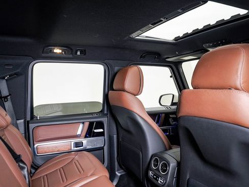 Used 2022 Mercedes-Benz G 550 image 17