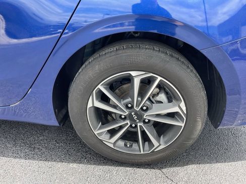 Certified 2024 Kia Forte LXS FWD image 7