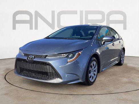 Used 2022 Toyota Corolla LE image 9