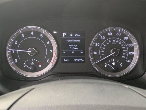 Certified 2022 Hyundai Venue SE image 21