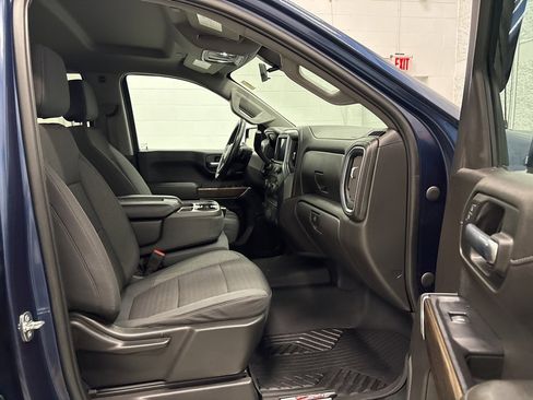 Used 2020 Chevrolet Silverado 1500 RST image 37