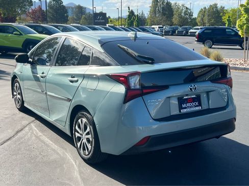 Used 2022 Toyota Prius XLE w/ Advanced Technology Package image 10