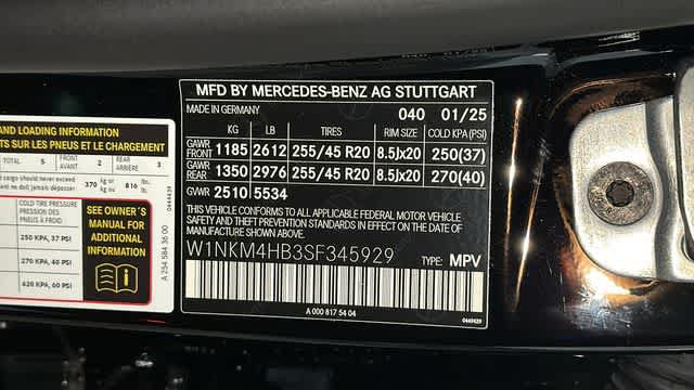 Used 2025 Mercedes-Benz GLC 300 4MATIC image 13